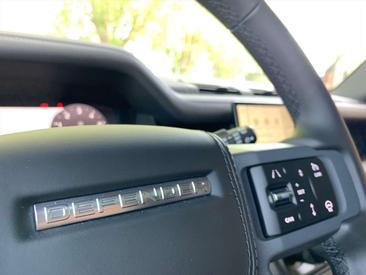 Land Rover Defender 110 P400e — photo 24