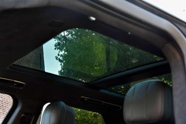 Land Rover Range Rover Sport P550e — photo 25