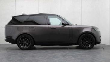 Land Rover Range Rover P550e — photo 42