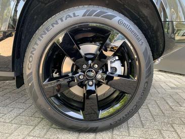 Land Rover Defender 110 P400e — photo 32