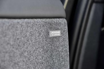 Land Rover Range Rover Sport P550e — photo 29