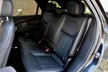 Land Rover Range Rover Sport P550e — photo 30