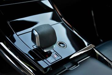 Land Rover Range Rover Sport P550e — photo 33