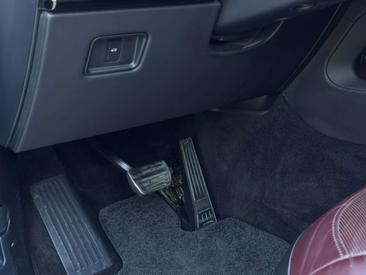 Land Rover Range Rover Sport D300 — photo 29
