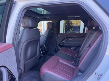Land Rover Range Rover Sport D300 — photo 32