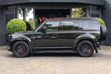 Land Rover Defender 110 P400e — photo 6