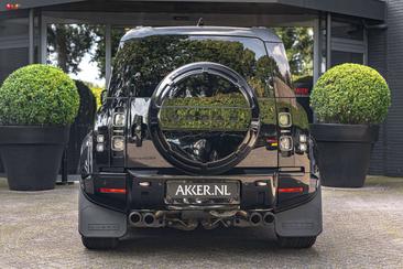 Land Rover Defender 110 P400e — photo 12