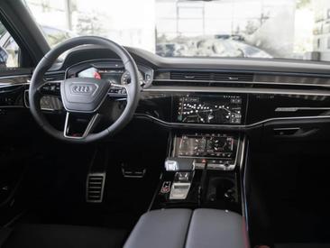 Audi S 8 Berline TFSI — photo 13