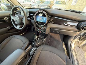 Mini 5 Portes Berline Cooper C — photo 12