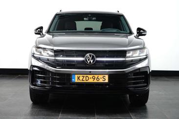 Volkswagen Touareg EHybrid — photo 2