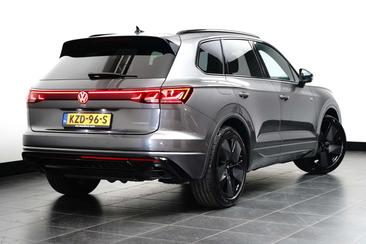 Volkswagen Touareg EHybrid — photo 4