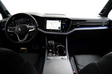 Volkswagen Touareg EHybrid — photo 32