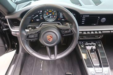 Porsche 911 Cabriolet Carrera — photo 3