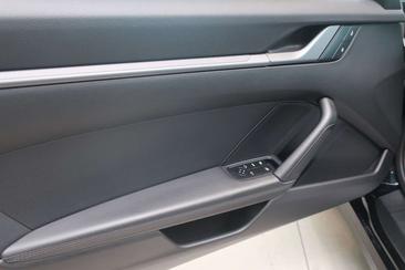 Porsche 911 Cabriolet Carrera — photo 11