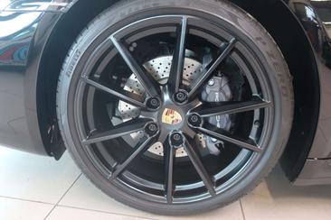 Porsche 911 Cabriolet Carrera — photo 15