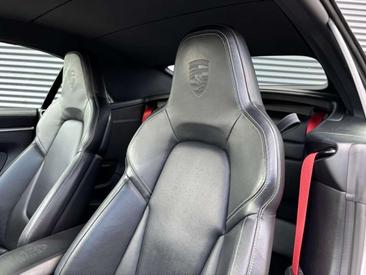Porsche 911 Cabriolet Carrera S — photo 19