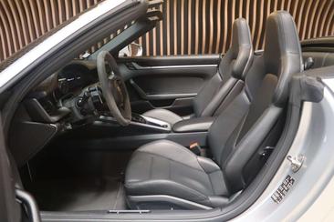 Porsche 911 Cabriolet Carrera S — photo 8