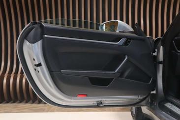 Porsche 911 Cabriolet Carrera S — photo 11