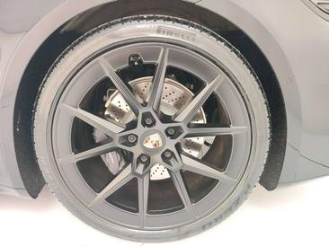 Porsche 911 Cabriolet Carrera — photo 12