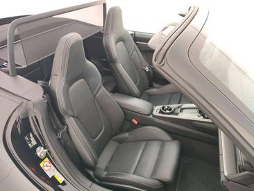 Porsche 911 Cabriolet Carrera — photo 14