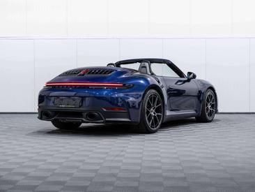 Porsche 911 Cabriolet Carrera — photo 16