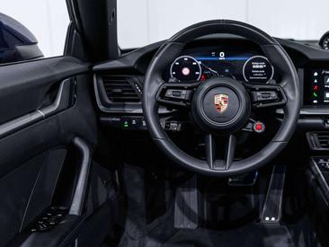 Porsche 911 Cabriolet Carrera — photo 22
