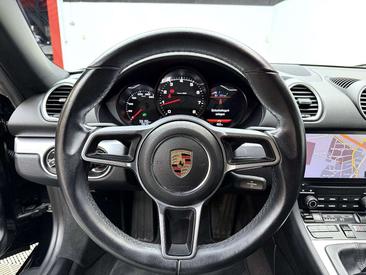 Porsche 718 Boxster — photo 8