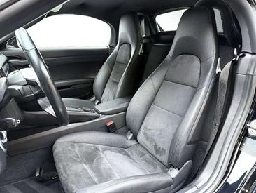 Porsche 718 Boxster — photo 12