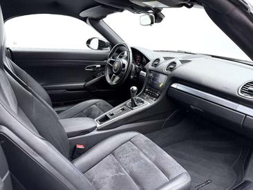 Porsche 718 Boxster — photo 14