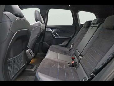 BMW IX1 EDrive20 — photo 10