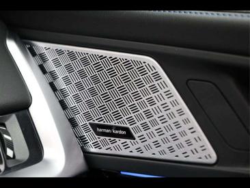 BMW IX1 EDrive20 — photo 15