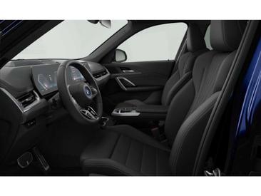 BMW IX1 XDrive30 — photo 6