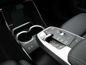 BMW X1 XDrive25e — photo 18