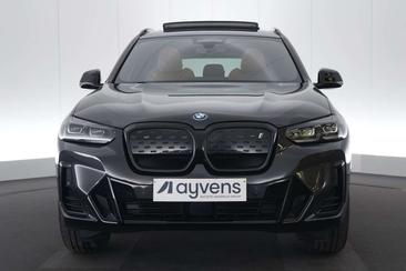 BMW iX3 — photo 2