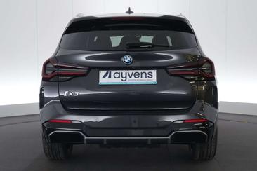 BMW iX3 — photo 8