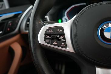 BMW iX3 — photo 31