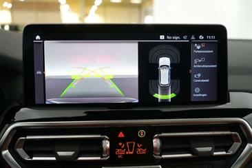 BMW iX3 — photo 38