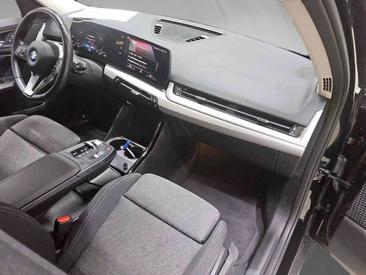 BMW IX1 XDrive30 — photo 3