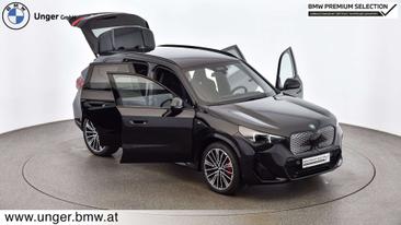 BMW IX1 XDrive30 — photo 23