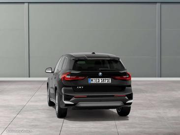 BMW IX1 XDrive30 — photo 7