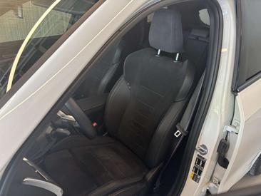 BMW IX1 EDrive20 — photo 6