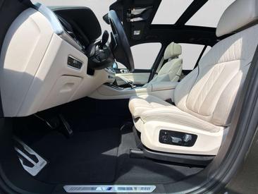 BMW X5 XDrive40i — photo 18