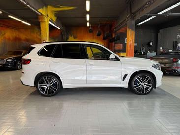 BMW X5 XDrive40d — photo 8
