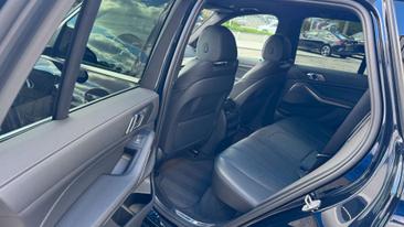 BMW X5 XDrive25d — photo 10