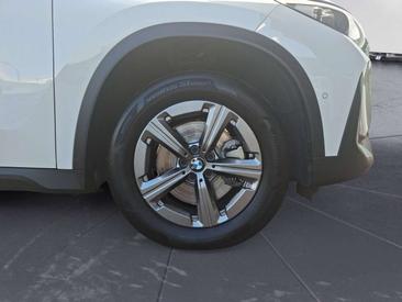 BMW X1 SDrive20i — photo 10