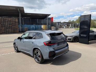 BMW IX1 EDrive20 — photo 6
