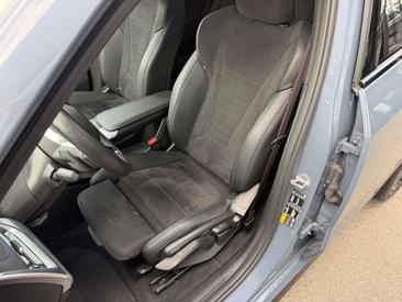 BMW IX1 EDrive20 — photo 18