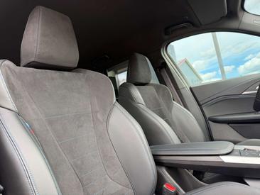 BMW IX1 EDrive20 — photo 20