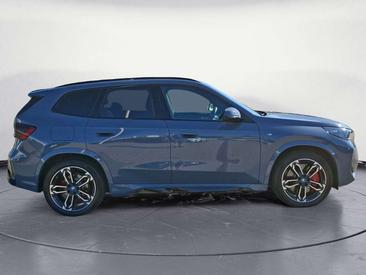 BMW IX1 XDrive30 — photo 5