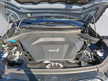 BMW IX1 XDrive30 — photo 15